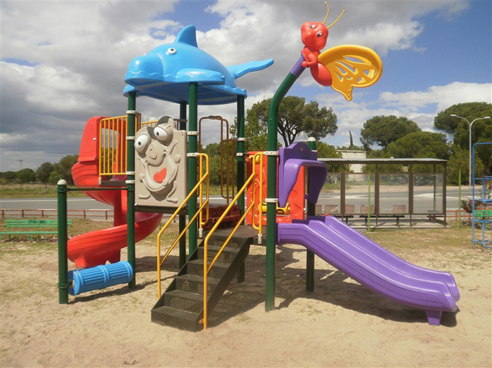 outdoor playground equipment